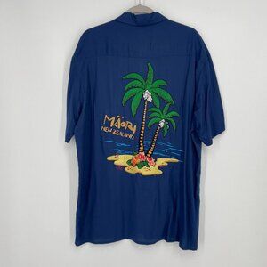 Super Massive Button Down‎ Shirt Mens Sz L Skulls Short Sleeve Maori New Zealand